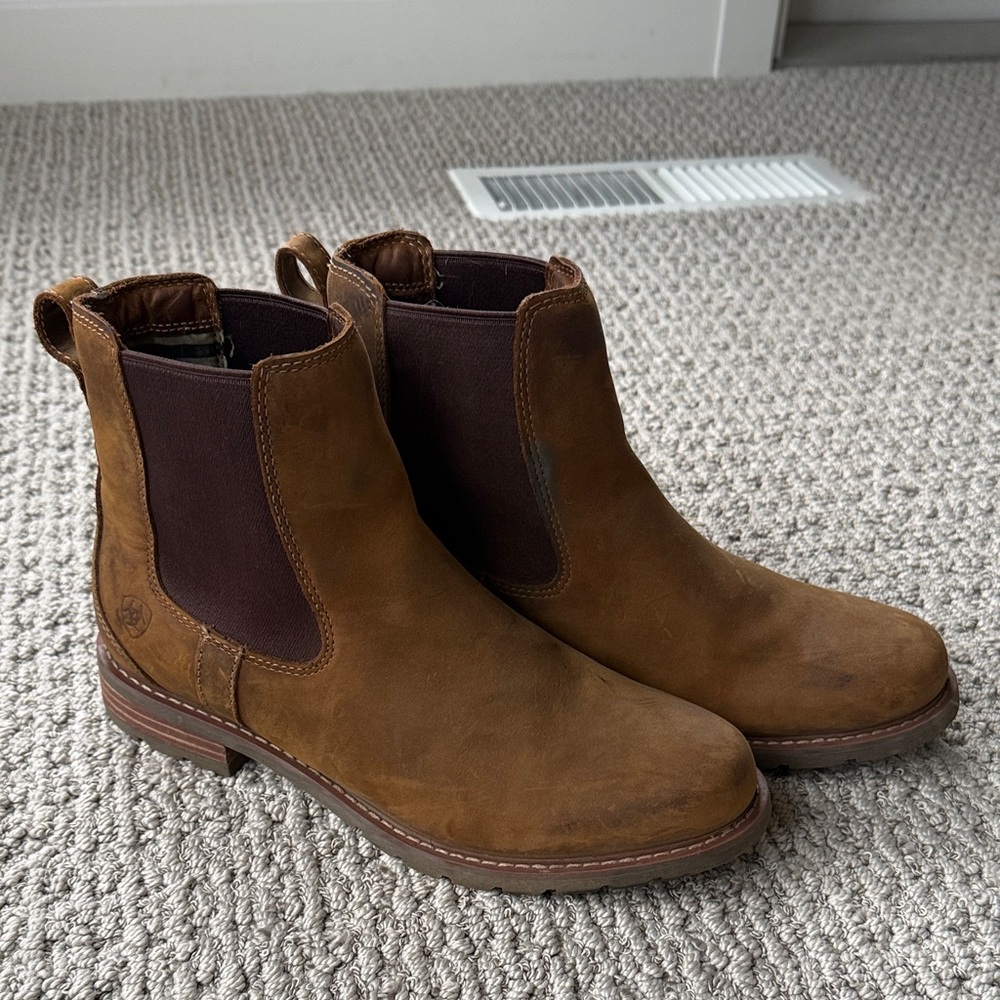 Ariat Waterproof Leather Chelsea Boot
